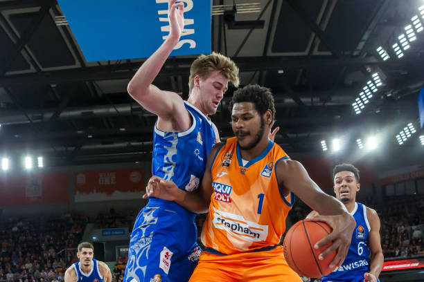 足球传统和 足球传统和