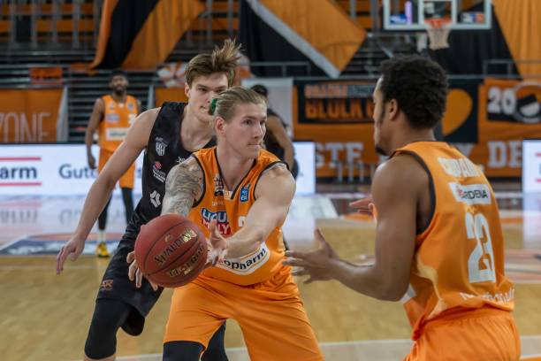 强度训练的 强度训练的