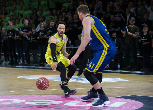 在美因茨赢 在美因茨赢