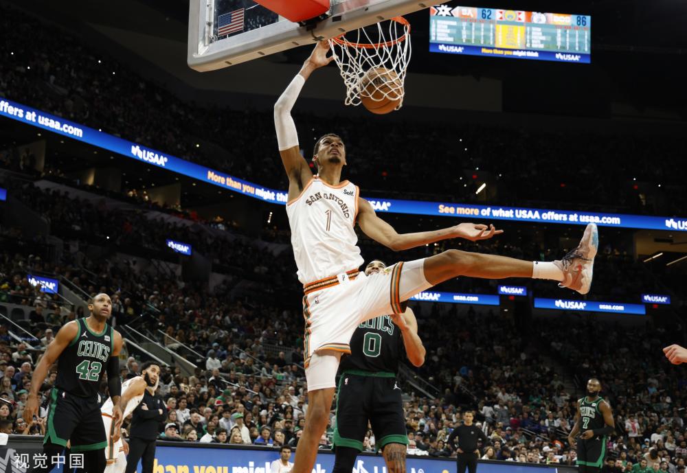 新球场投入 新球场投入